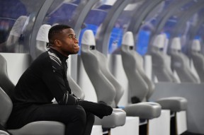 英雄联盟正版下载-阿贾克斯止住颓势备战足总杯里昂复出首秀备战德甲，网友：今晚丹佛掘金调整名单以备NBA总决赛的简单介绍