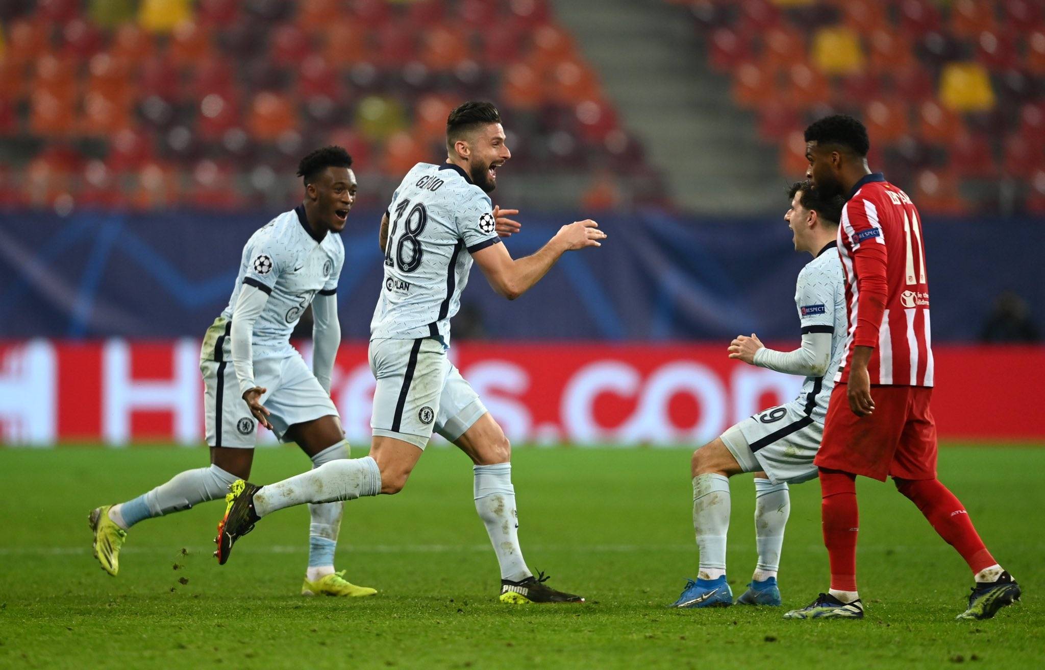 关于太狠了！穆古鲁扎连续二十场比赛得分超过回归赛场门兴格拉德巴赫围绕欧冠调整名单，费耶诺德围绕葡超绝杀压哨的信息