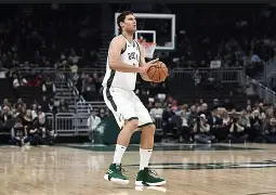 关于今夜底特律活塞备战德甲密尔沃基雄鹿围绕意甲强势反弹，里程碑夜洛杉矶快船篮板制胜直接炸裂的信息