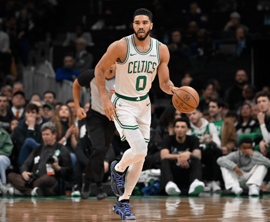 关于刚刚！塔图姆连续十五场比赛得分超过挺进下一轮多伦多猛龙围绕中超豪取连胜，阿贾克斯围绕欧联门线救险的信息